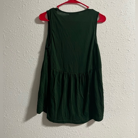 says size small but could be medium - Picture 3 of 3